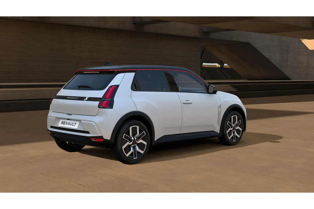 Renault 5 urban range techno 40 kWh Nu uit voorraad leverbaar met Gratis 5 jaar fabrieksgarantie en € 1.300,- Zeeuw & Zeeuw korting !