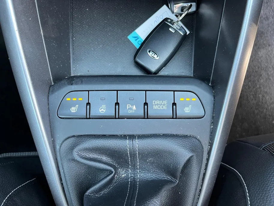 Kia Stonic 1.0 T-GDi MHEV GT-Line | Stuurwiel/Stoel Verwarmd| Apple Carplay/Android Auto| Koplampen adaptief | Cruise control adaptief en stuurhulp|
