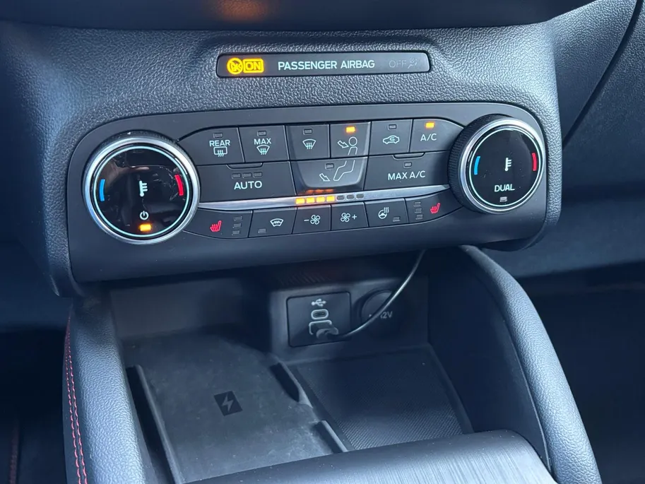 Ford Kuga 2.5 PHEV Graphite Tech Edition | NL Auto | Panoramadak | Winterpack | Elektr. voorstoelen | B&O Audio | Adaptieve Cruise Control |