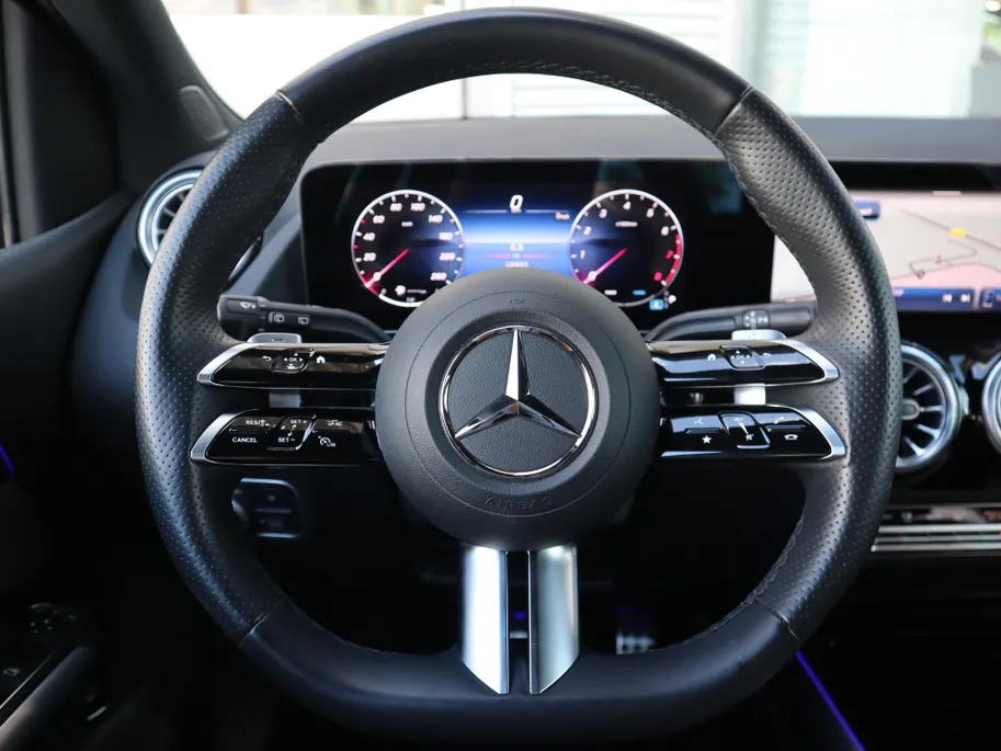 Mercedes-Benz B-Klasse 180 Business Solution AMG l Keyless l Achteruitrij camera l Stoelverwarming