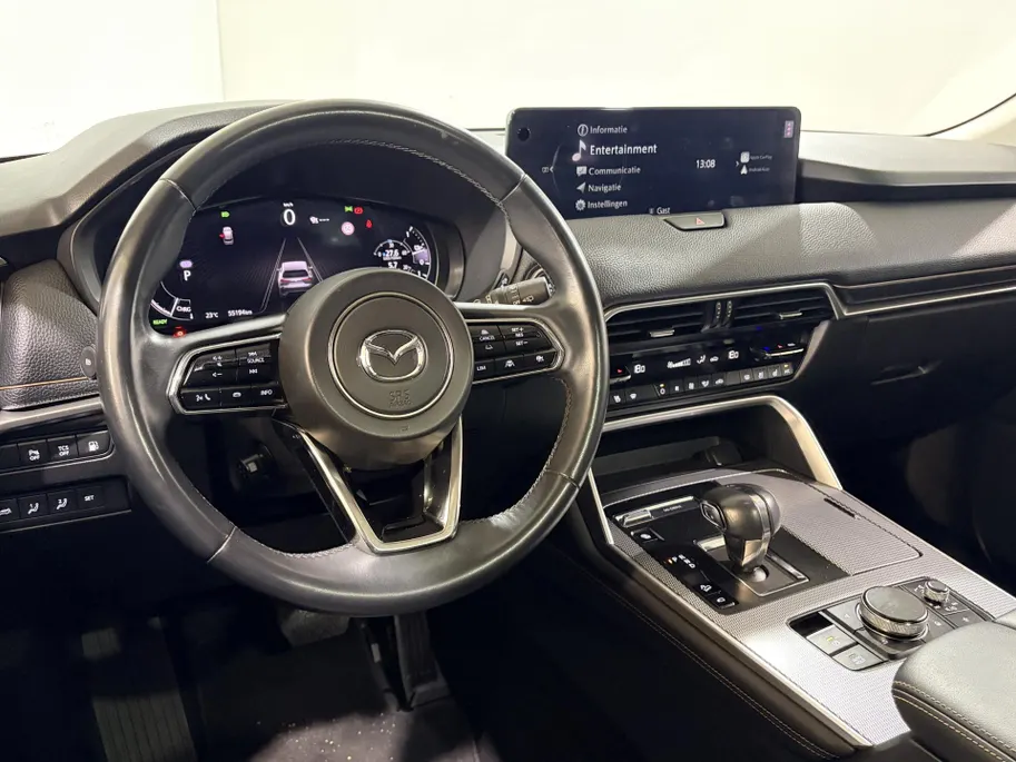 Mazda CX-60 325PK e-SkyActiv PHEV Takumi Automaat | Trekhaak | Digital Cockpit | 360 Camera | Head-Up Display | Schuif/Kantel Dak | Stoel & Stuurwiel Verwarming | Apple Carplay/Android Auto | Adaptieve Cruise Control | Dode Hoek Detectie | Elektrische Achterklep |