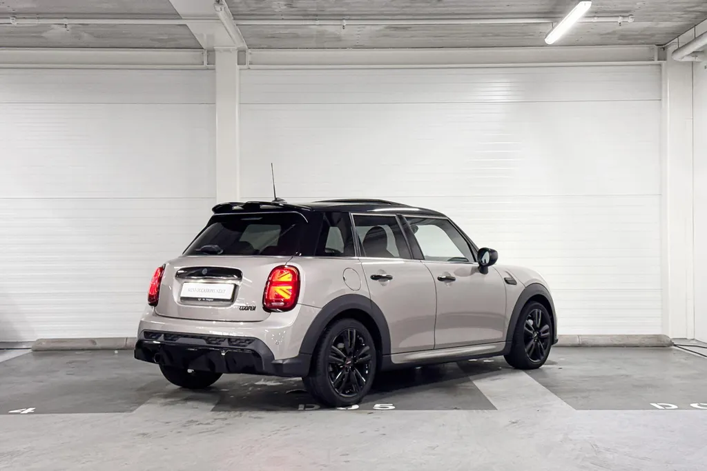 MINI Cooper 5-deurs Cooper John Cooper Works