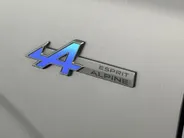 Renault Austral 200PK E-Tech Full Hybrid Techno Esprit Alpine AT | Trekhaak | All Season Banden | Climate Control | Digital Cockpit | Camera | Parkeersensoren | Adaptive Cruise Control | Lichtmetalen Velgen |