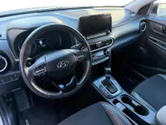 Hyundai Kona 1.6 GDI HEV Premium 105PK AUTOMAAT | Navigatie | Trekhaak| Two Tone| Climate Control| Stuur verwarming| Stoel verwarming|