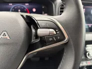 Škoda Karoq 1.5 TSI ACT Business Edition *Automaat*Navi via Carplay*Camera*Parkeersensoren*Climate Control*Keyless*Cruise Control*LM.Velgen*Zeer nette auto!