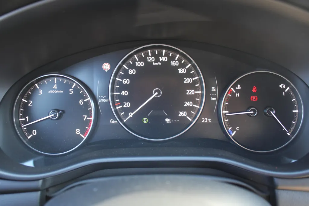 Mazda 3 2.0 e-SkyActiv-G 122PK 6MT Exclusive-line | Leder | Bose Audio | 360° Camera | Elek. stoelverstelling | Keyless | Heads up Display |