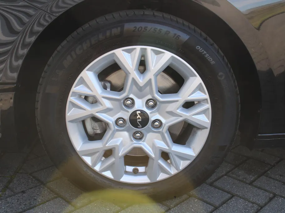 Kia Ceed Sportswagon 1.0 T-GDi DynamicPlusLine | Stoel- & stuurverwarming | Camera | Clima | Cruise | LED | Navi | Elek. achterklep | 16' LM |