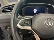 Volkswagen Tiguan 1.4 TSI 245pk DSG eHybrid Life Business · Panoramadak · 360 Camera · Inklap. Trekhaak · Head-Up Display · Dodehoeksensor · Parkeer Assistent ·