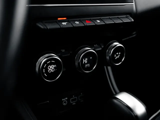 Renault Captur 1.3 TCe 130 EDC ( automaat ) Edition One | automaat | schuifdak | BOSE audio