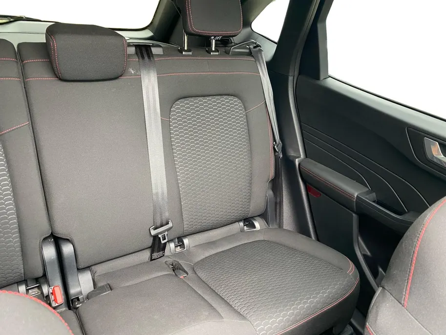 Ford Kuga 2.5 PHEV ST-Line 243PK | NL Auto | Panoramadak | El. Trekhaak | Driver Assistance Pack | Winter Pack |