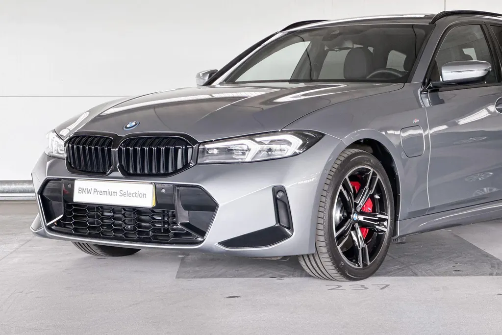 BMW 3 Serie Touring 330e