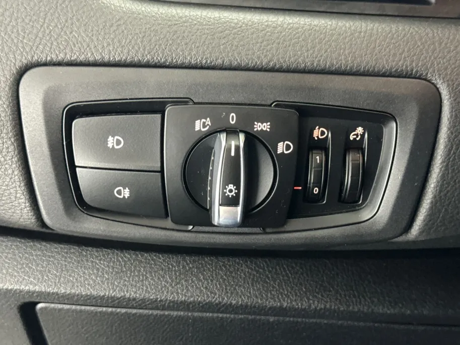 BMW 2 Serie Gran Tourer 216i Gran Tourer Essential | Navigatie | Climate Control | Cruise Control