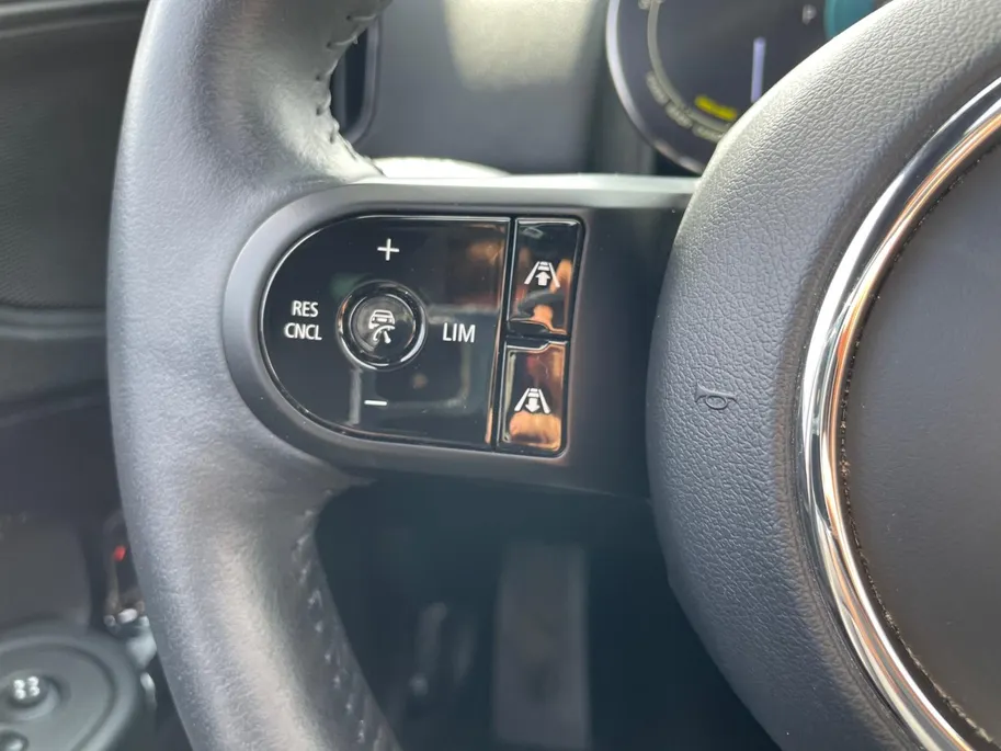 MINI Countryman 1.5 Cooper S E ALL4 Chili *Automaat*Navi+Camera*Climate Control*Schuif/kanteldak*Heads up Display*Harman Kardon Audio*Stoelverwarming*Vol opties!