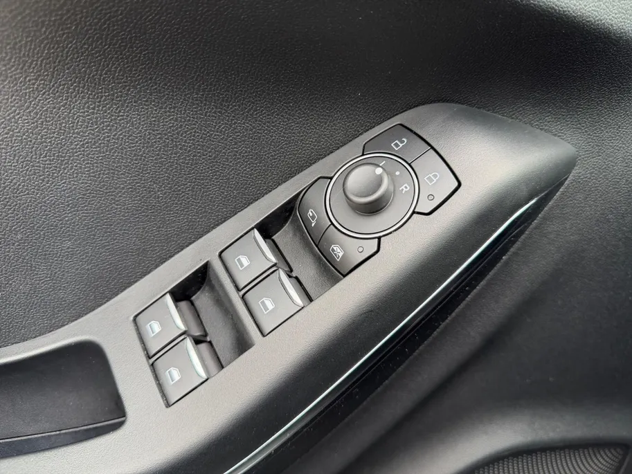 Ford Puma 1.0 EcoBoost Hybrid ST-Line | Automaat | Adapt. Cruise control | BLIS | Winter pack | Parkeersensor voor en achter | Achteruitrijcamera | Navigatie | Apple carplay & Android auto | Bovag garantie |