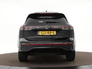 Volkswagen Tiguan 1.5 eHybrid 272pk DSG R-Line Business · Trekhaak · Panoramadak · Dodehoeksensoren · Apple/Android Car Play · Camera · Garantie t/m 23-08-2028 of 100.000km