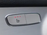 Mercedes-Benz GLC Coupé 300e 4MATIC Business Solution AMG l Panoramadak l Stoelverwarming l Achteruitrij camera