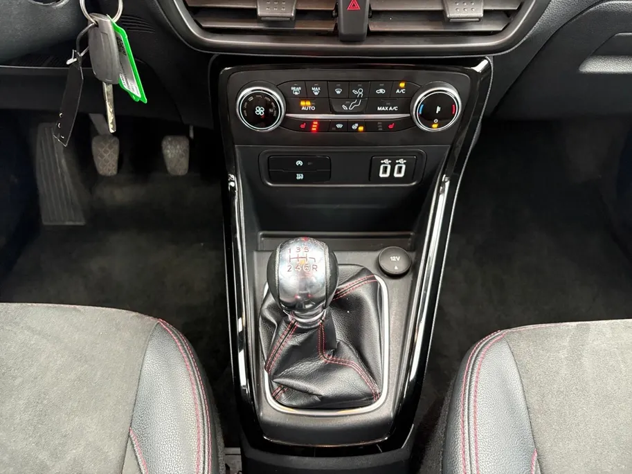 Ford EcoSport 1.0 EcoBoost ST-Line | Stoel/Stuur/Voorruitverwarming | Parkeersensoren Achter | Apple/Android Carplay | Half Leder |