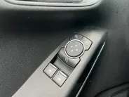 Ford Fiesta 1.0 EcoBoost ST-Line |Apple Carplay/Android Auto|lichtmetalen velgen 17'| Spoiler| Voorruitverwarming|12 maanden Bovag garantie|
