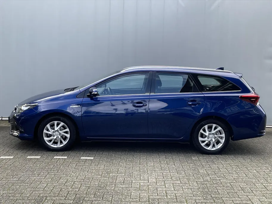 Toyota Auris 1.8 Hybrid CVT Active / Allseasonbanden / Climate en cruisecontrol! /