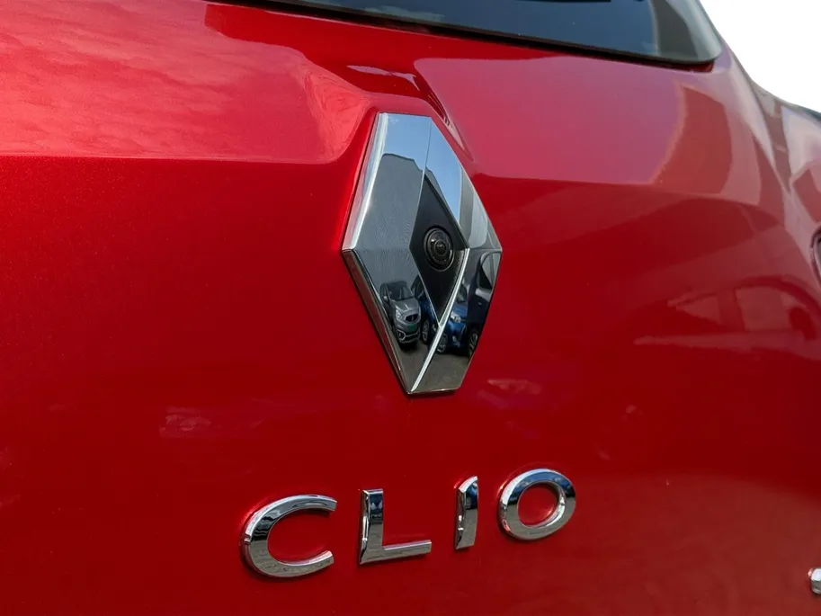 Renault Clio 0.9 TCe Dynamique | GT-LINE Pakket | Navigatie | Achteruitrijcamera | Climate control | 12 maanden garantie! |