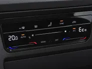 Volkswagen Tiguan 1.4TSIeHybrid 180kW/245PK Elegance · Panoramadak · Camera + Parkeersensoren · Navigatie · Apple/Android Car Play ·