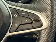 Renault Captur 145PK E-Tech Full Hybrid Engineered Automaat | 1e Eigenaar | Adaptieve Cruise Control | Apple Carplay/Android Auto | Camera | Parkeersensoren | Climate Control | Keyless | Digital Cockpit | Stuurwiel Verwarming |