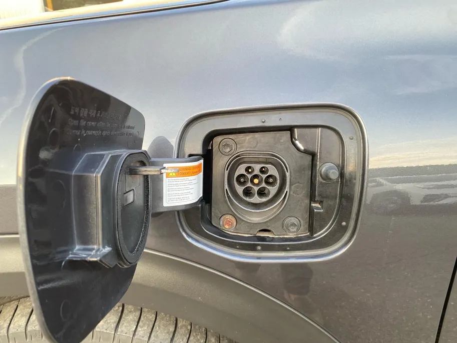 Kia Niro 1.6 GDi PHEV DynamicLine Climate control | Trekhaak | Navigatie | Camera | LM velgen | Stoel,- en stuurverwarming | Elek. best. stoel |