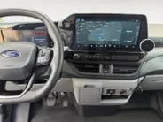 Ford Transit Custom 300 2.0 TDCI L2H1 Sport | Automaat | Adapt. Cruise control | BLIS | Winter pack | Elektr. bestuurdersstoel | Parkeersensoren voor en achter | Achteruitrijcamera | Navigatie | Apple carplay & Android auto | 18' lichtmetalen velgen | Bovag garantie |