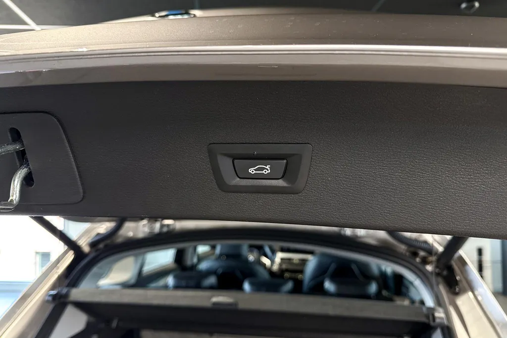 BMW X1 sDrive20i Business Edition Plus