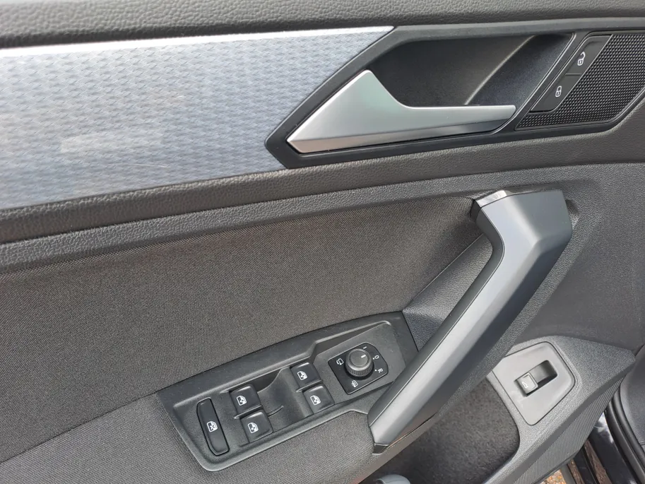 Volkswagen Tiguan 1.5 TSI Life Business | Cruise control adaptief | Navi | Camera | Apple carplay | Andriod Auto