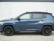 Jeep Compass 4xe 240 PK Hybrid S | Leder | Pano | Safety | Winter | 19'