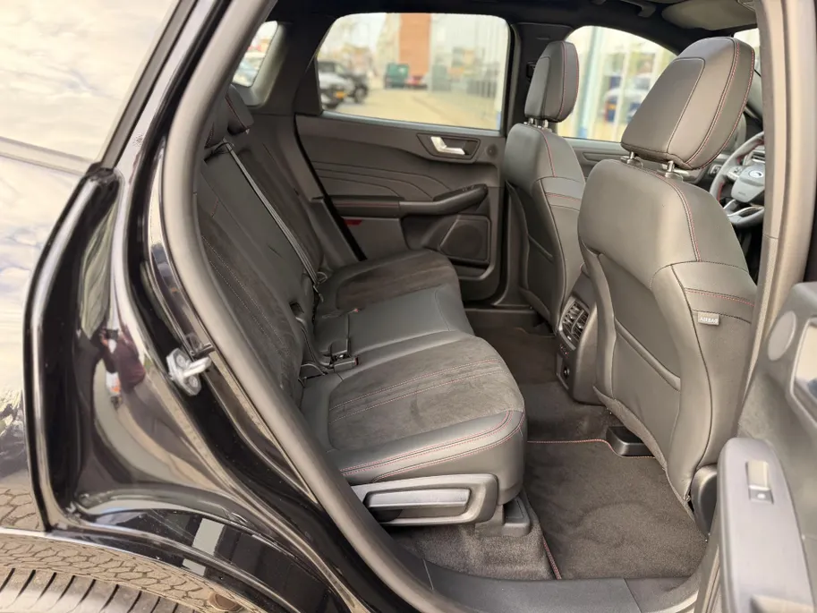 Ford Kuga 2.5 PHEV ST-Line X DRIVER ASSISTANCE PACK I WINTER PACK I BLACK PACKAGE I  PANORAMADAK I MATRIX LED-KOPLAMPEN I APPLE CARPLAY / ANDROID AUTO I