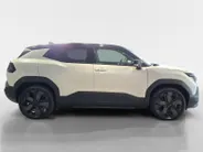 Suzuki e Vitara Style 61 kWh | €2.000.- inruil premie | Direct leverbaar | Hoge instap | Panorama dak | 360 camera | 10 jaar garantie!