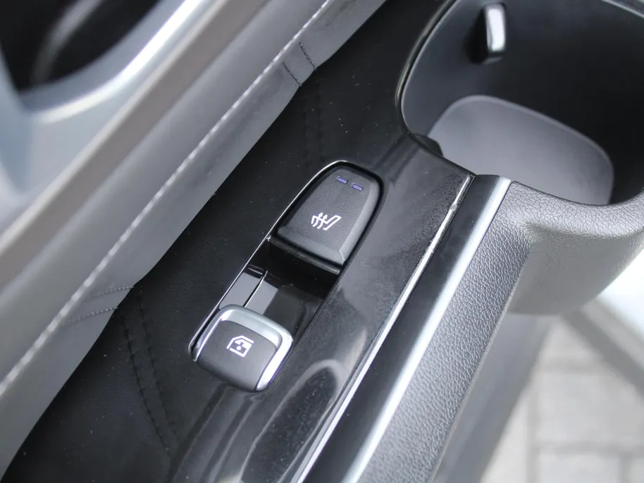 Kia Sorento 1.6 T-GDi Plug-in Hybrid 4WD ExecutiveLine 7p | Stuur-/stoelverwarming + ventilatie | Schuifdak | Leer | 360 Camera | Elek. stoelverst. | HUD | LED | 19' LM |