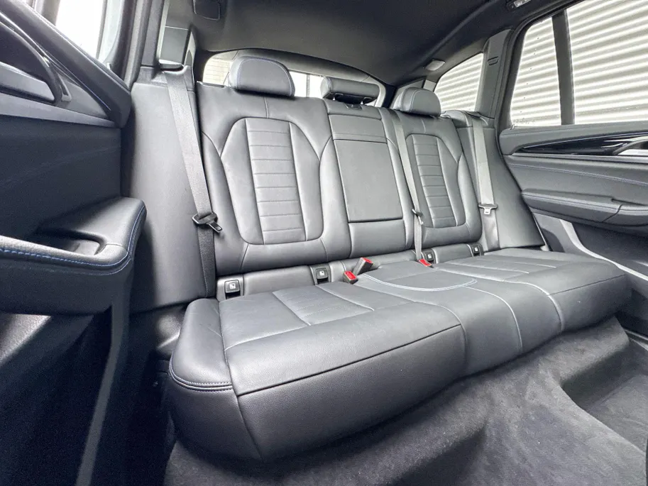 BMW iX3 High Executive 80 kWh