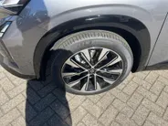 Renault Austral Techno Techno 200 pk Hybride // op voorraad met 4.000 euro korting incl. 5 jaar garantie .