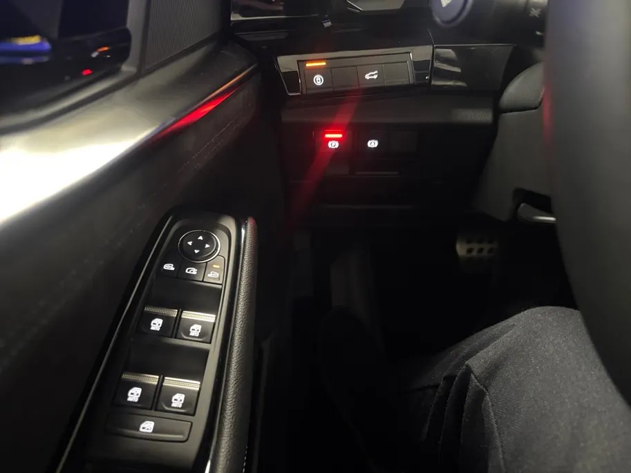 Renault Austral 1.2 E-Tech full hybrid 200 techno esprit Alpine AUTOMAAT NAVI AIRCO CAMERA CRUISE CONTROLE APPLE CARPLAY ANDROID AUTO HOGE INSTAP LM VELGEN ZEER MOOIE AUTO