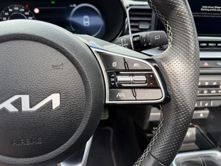 Kia ProCeed 1.5 T-GDi GT-Line 1e Eigenaar | Dealer onderhouden | Open dak | Stoel & Stuur verwarming | Navigatie | Apple CarPlay & Android Auto | Fabrieksgarantie | NAP