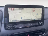Hyundai Kona 1.6 GDI HEV Fashion Sky | Navigatie| Lichtmetalen velgen| Parkeersensoren| Schuif- kanteldak| Climate Controle| Adaptieve Cruise Controle| Dode hoeksensor|
