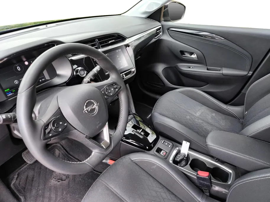 Opel Corsa-e Level 3 50 kWh | Stoelverwarming | Climate Control | | Incl. 12 maanden garantie, APK, Onderhoudsbeurt etc. Premiumpakket gratis! |