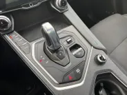 Lynk & Co 01 1.5 Apple Carplay/Android Auto , stoelverwarming , panoramadak , navigatiesysteem full map , camera 360 , elektrisch verstelb. bestuurdersstoel met geheugen , elektrisch bedienbare achterklep ,                                               lichtmetalen ve