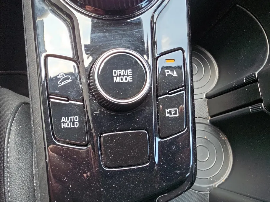 Kia Sportage 1.6 T-GDi Hybrid DynamicPlusLine | Climate control | Navigatie | Elektrische achterklep | Schuif/kantel dak | Stoel-en stuurverwarming