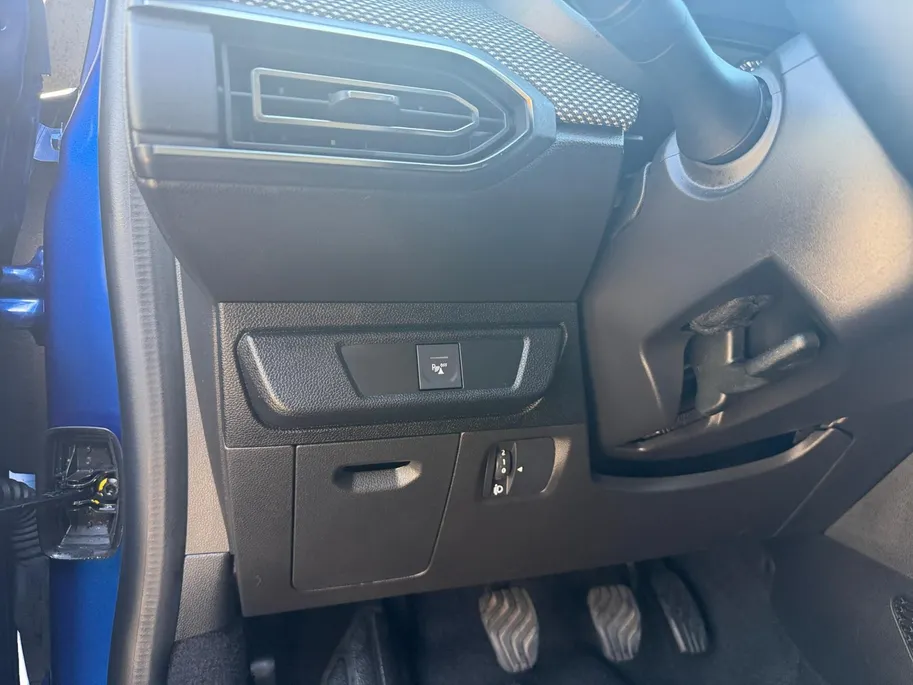 Dacia Sandero 1.0 TCe 90 Comfort | Airco | Bluetooth | Parkeersensoren | 20.395KM!!! | NAP | Cruise Control | 12 Maanden BOVAG Garantie