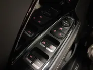 Kia Niro 1.6 GDi Hybrid ExecutiveLine AUTOMAAT AIRCO CAMERA LEER STOELVERWARMING+STOELKOELING STUURVERWARMING LM VELGEN HOGE INSTAP ELECTRISCHE STOELEN JBLSPEAKERS ZEER MOOIE AUTO