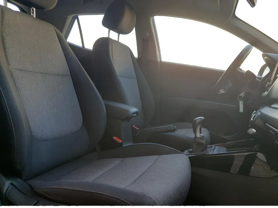 Kia Stonic 1.0T DynamicLine | Camera | Climate control | Apple Carplay / Android Auto | Cruise control | Parkeersensoren achter | Lichtmetalen velgen 16inch |