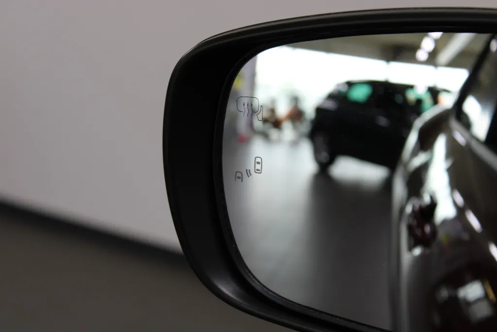 Suzuki e Vitara Style 61 kWh / Stoel + Stuurverwarming / 360° Camera / Navigatie /