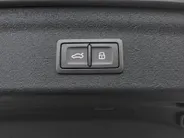 Audi Q3 45 TFSIe 180kW/245PK S Line · Panoramadak · Camera · Apple/Android Car Play · Drive select · Leder/stof