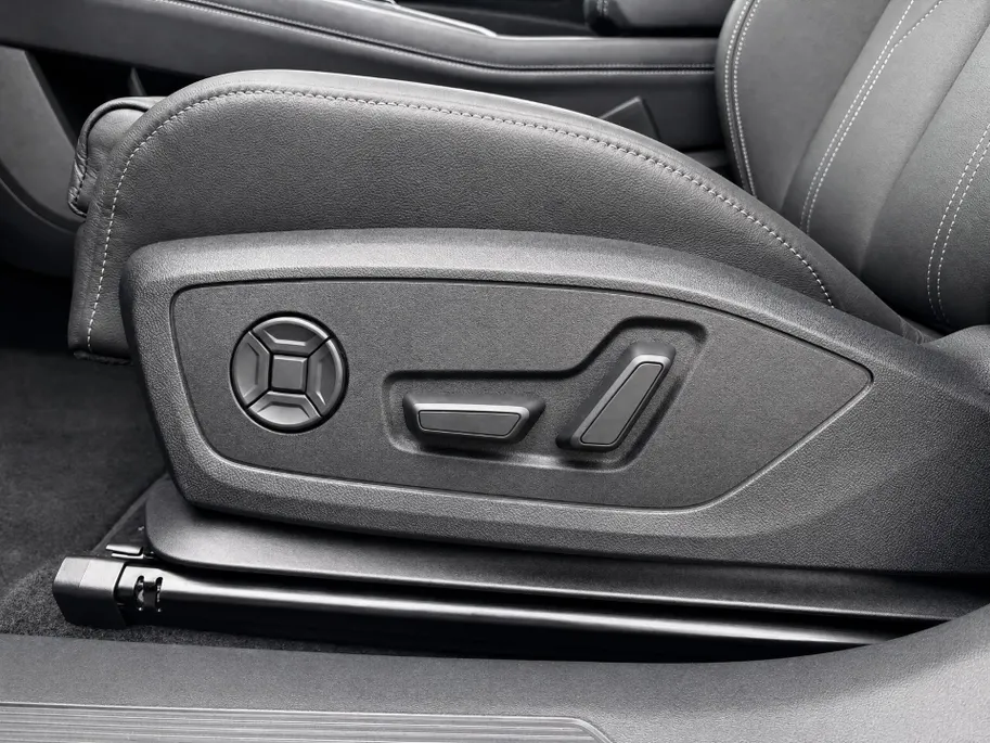 Audi Q4 Sportback e-tron S edition quattro performance 82 kWh · Tech Pro · Panorama dak · SONOS Sound · Ambient lighting · Head-up Display