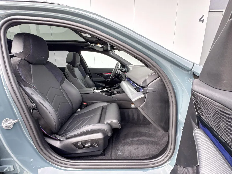 BMW 5 Serie Touring 550e xDrive M-Sport Pro