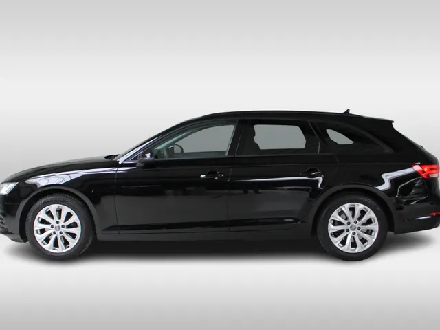 Audi A4 Avant 35 TFSI Pro Line Navigatie | Parkeersensoren | All Season Banden | Dealeronderhouden